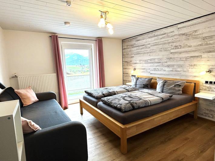 Ferienwohnung für 5 Personen, mit Balkon und Terrasse sowie Garten und Sauna in Hopferau - 4