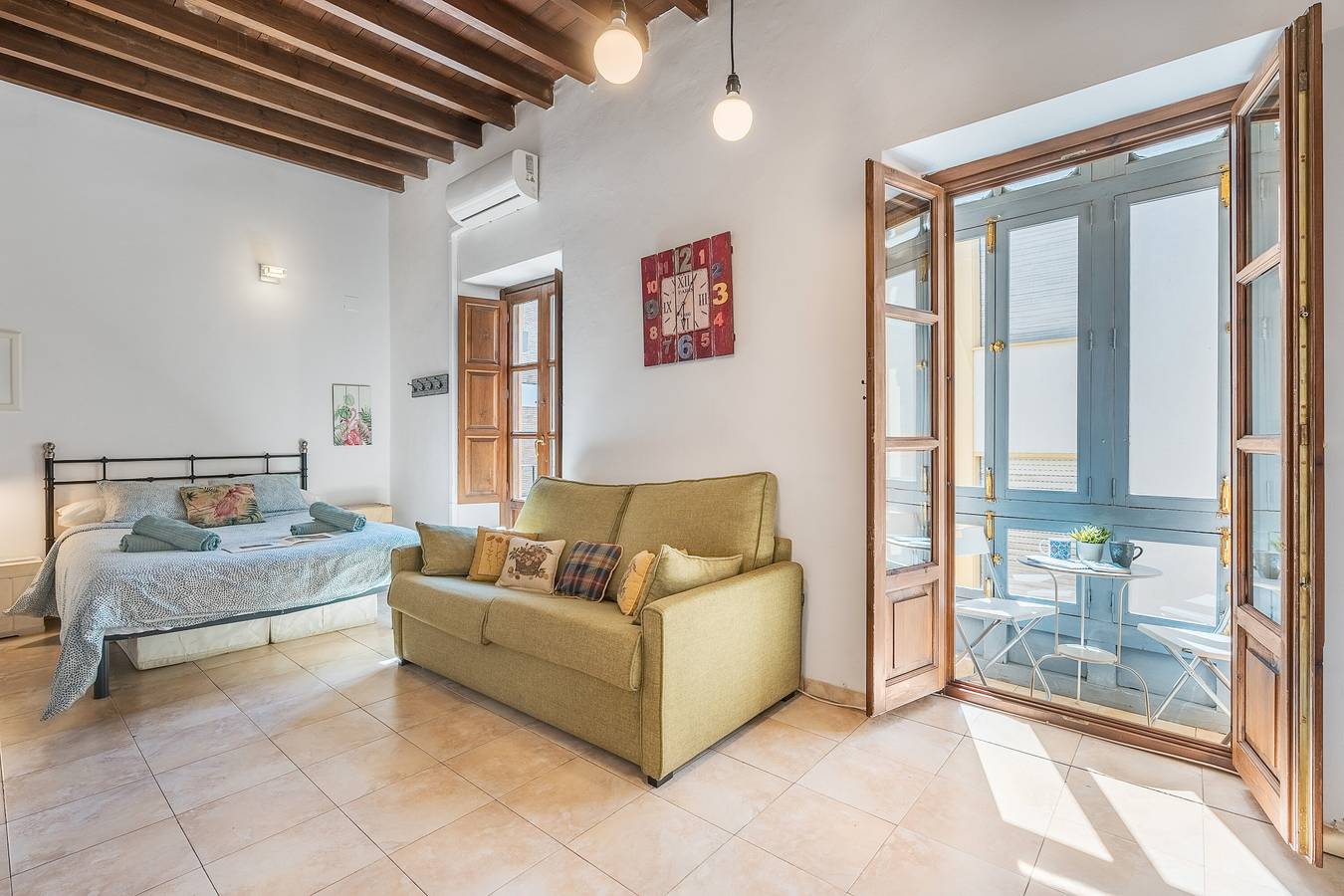 Estudio entero, Apartamento 'Elvira Apartamento Centro Albaicín' con Balcón, Wi-Fi y Aire Acondicionado in Centro-Sagrario, Granada
