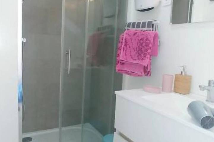 Gîte pour 4 personnes, avec terrasse dans Plage des Salins (Hyeres) - 4