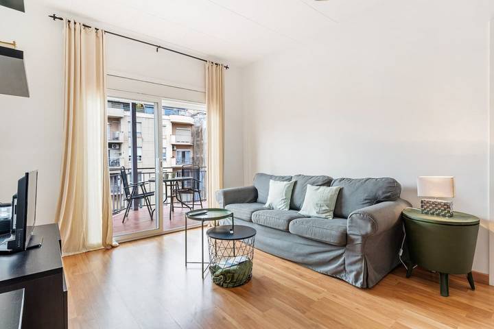 Apartamento entero, Apartamento de vacaciones para 4 personas con terraza in Centro Barcelona, Barcelona