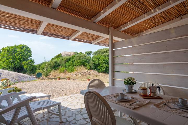 Casa vacanze 'Naracumar' con vista mare, terrazza privata e Wi-Fi in Aglientu, Gallura