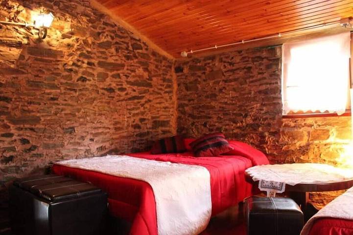 Gîte pour 5 personnes, avec jardin et balcon à Covilhã - 2
