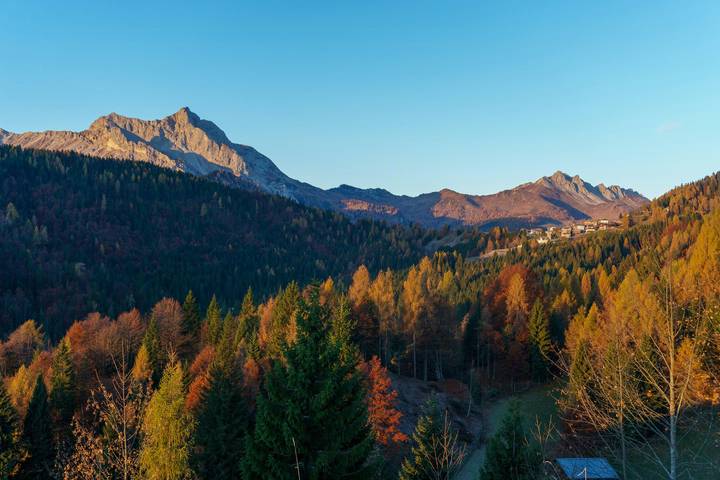 Ganze Wohnung, Historisches Anwesen mit Terrasse in Sauris di Sopra in Zahre, Südliche Karnische Alpen