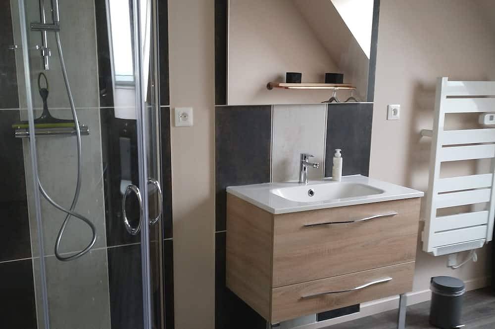 Entire apartment, Cozy studio near Caen and the sea, landing beaches in Biéville-Beuville, Caen region