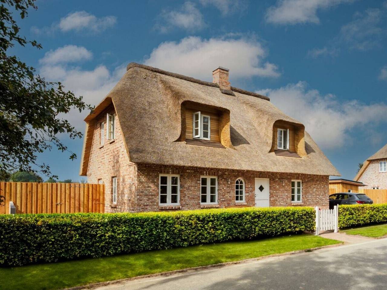 Ferienhaus in Pellworm mit Schwimmbecken in Tammensiel, Pellworm
