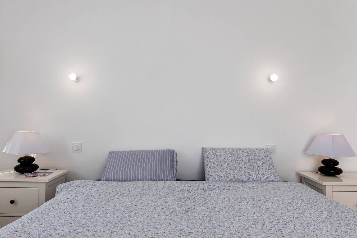 Gästezimmer Sous le Pin „Zimmer 2“ mit gemeinsamer Terrasse, Wlan und Klimaanlage! in Olonne-sur-Mer, Les Sables-d'Olonne
