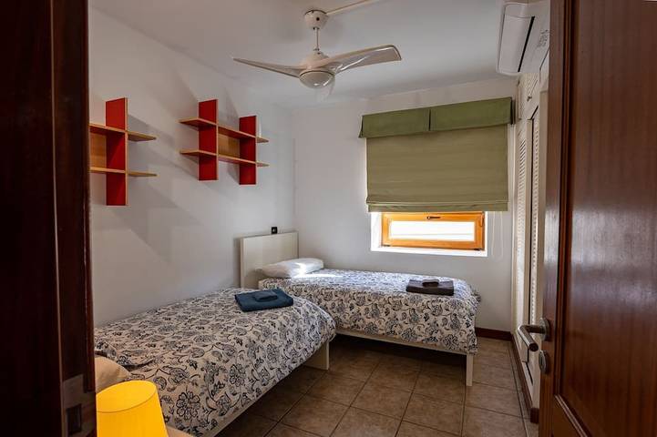 Villa Princesa avec piscine, WIFI gratuit, barbecue dans le meilleur quartier de Lanzarote in Puerto del Carmen, Tías