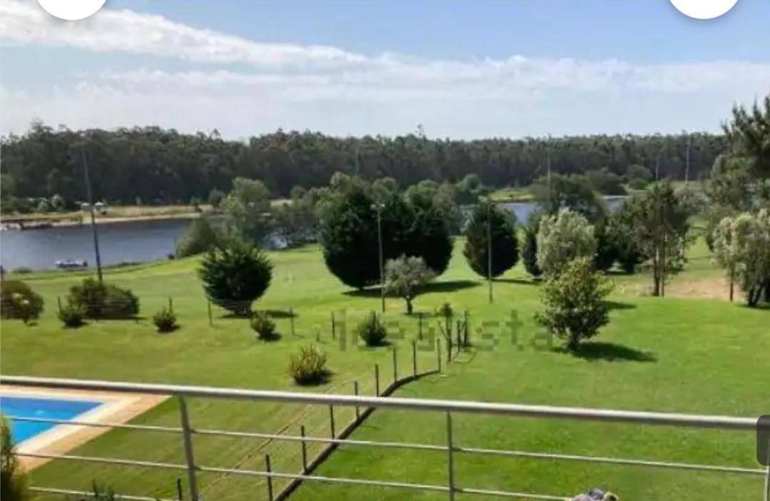Apartment with Pool View in Esposende, Marinhas e Gandra, Parque Natural do Litoral Norte