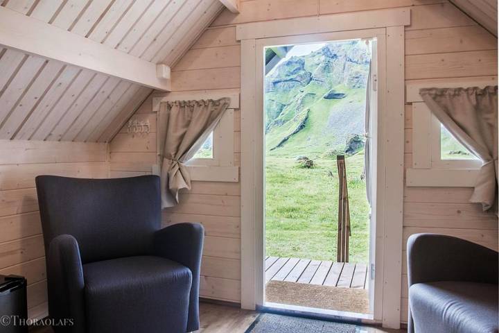 Location de vacances pour 2 personnes, avec jardin ainsi que terrasse et vue en Islande - 3