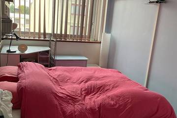 Appartement De Vacances pour 7 Personnes dans Courbevoie, Hauts-de-Seine, Photo 1