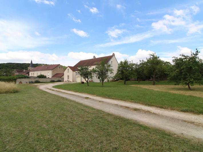 Großes Haus mit 2 Einheiten nahe Fontenay, Haustiere erlaubt in Marmagne, Montbard und Umgebung