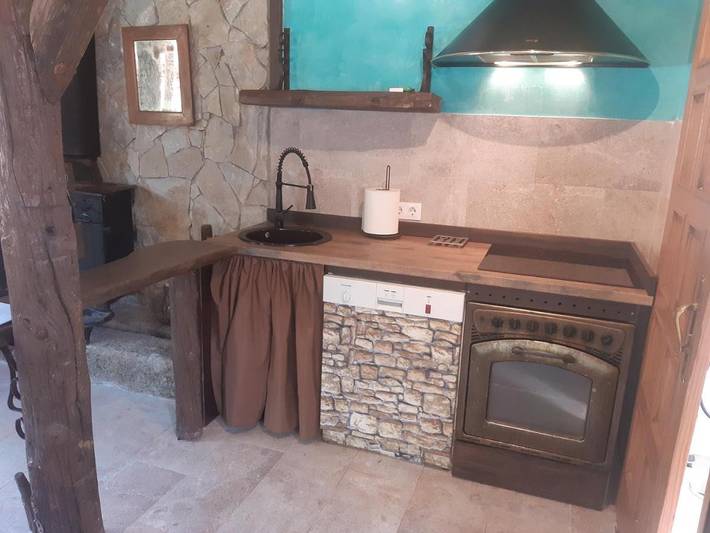 Casa rural para 12 personas, con Terraza además de Jardín y Piscina en Cardiel de los Montes - 4