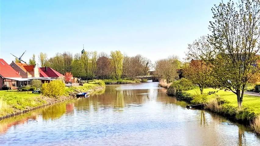 Ferienhaus für 7 Personen, mit Terrasse und Garten sowie Sauna in Jemgum