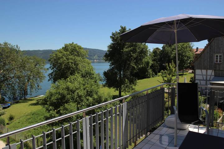 Ferienwohnung für 5 Personen, mit Balkon und Seeblick in Bodman-Ludwigshafen - 2