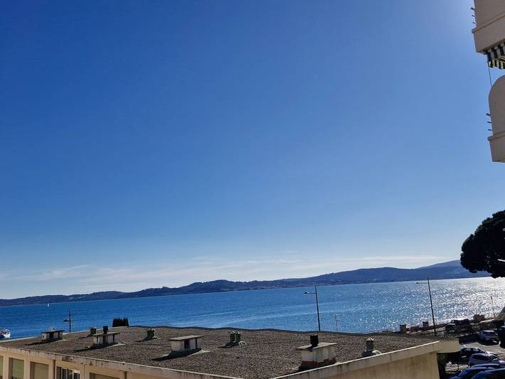 Gîte pour 6 personnes, avec terrasse dans Plage De La Croisette Sainte Maxime - 2