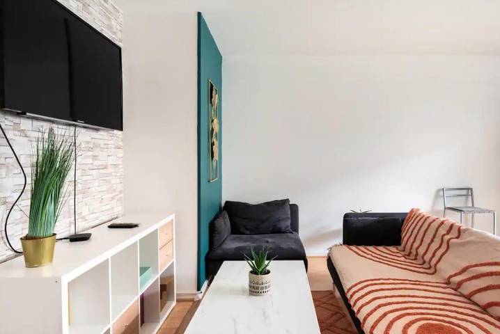 Gîte pour 4 personnes, avec terrasse à Chelles