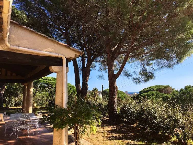 Villa pour 8 Personnes dans Sainte-Maxime, Région de Draguignan