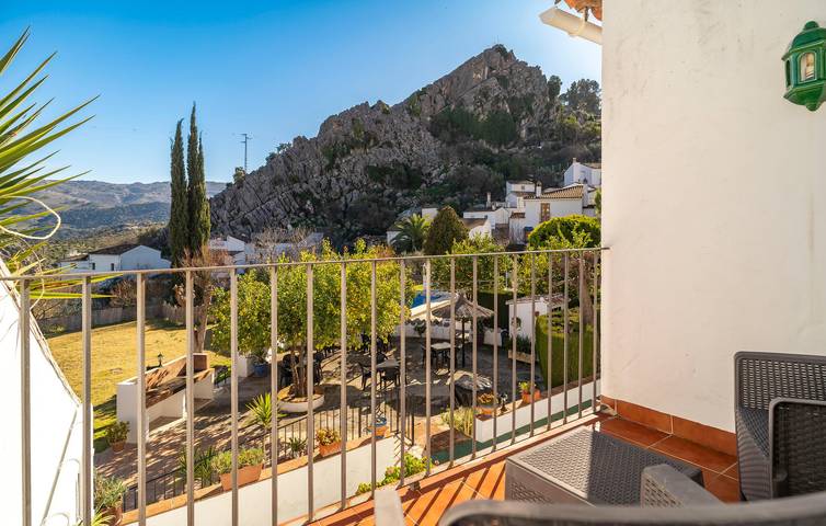Retraite rustique avec piscine, grill et WiFi près de Benaoján in Montejaque, Serranía de Ronda