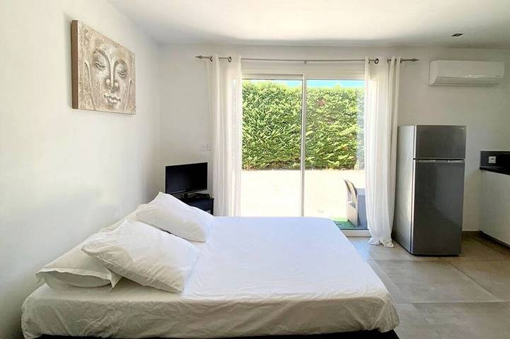 Gîte pour 2 personnes, avec jardin à Orange - 2