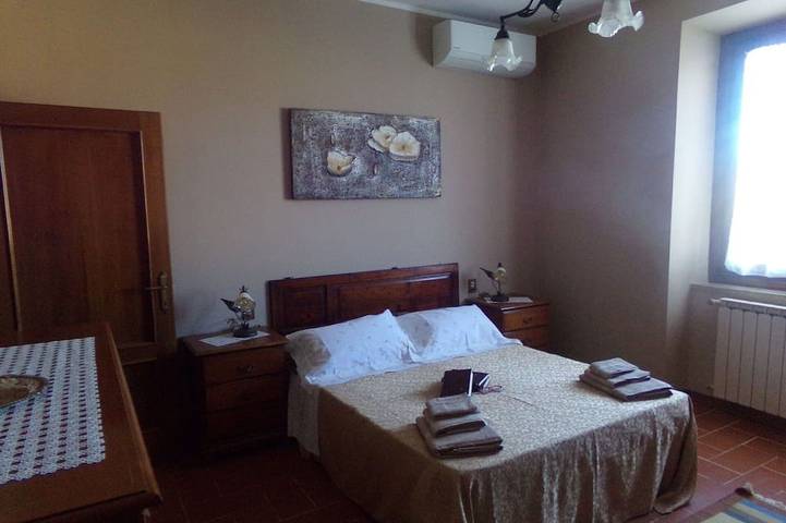 Estupenda casa de vacaciones  con piscina privada, WIFI, A/C, TV, patio y mascotas permitida in Cavriglia, Chianti