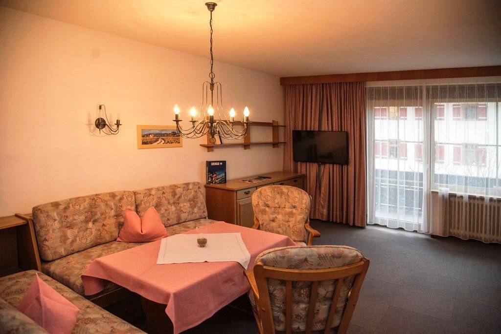 Entire holiday apartment, Haus "Feichtner" - Holiday flat Fellhorn in central location in Reit im Winkl, Bavarian Alps