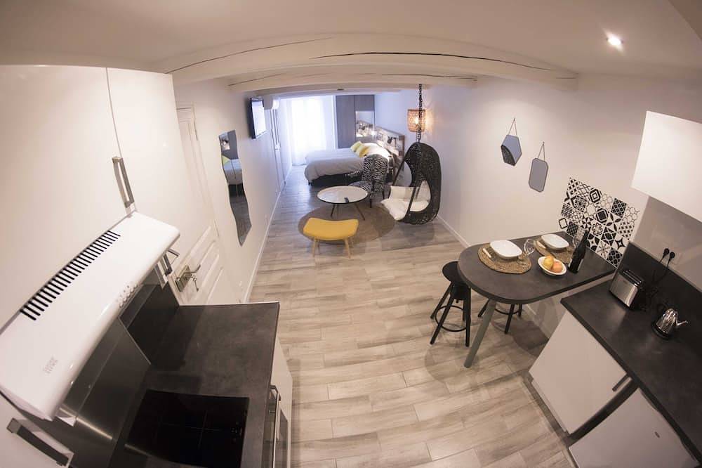 Entire apartment, At The Mark Of Argan Organic boudoir in Pézenas, Côte d'Améthyste