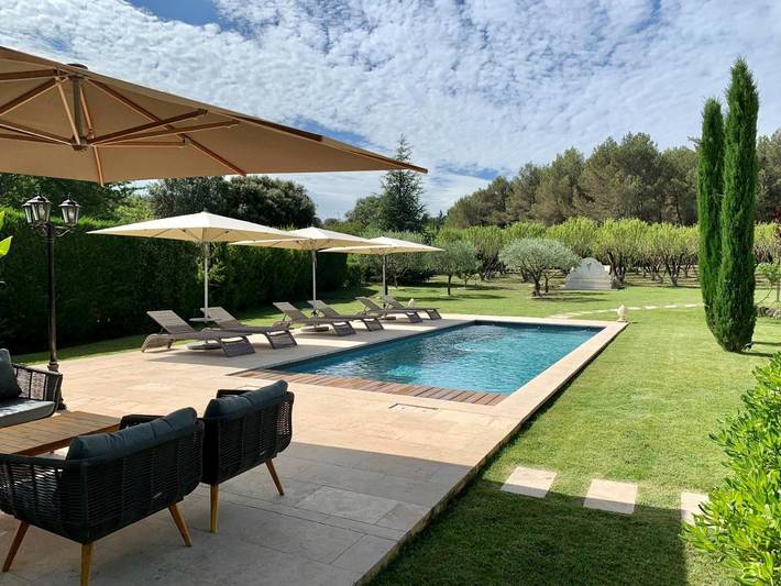 Chambre d’hôte pour 2 personnes, avec Terrasse et Jardin ainsi que Piscine et Vue