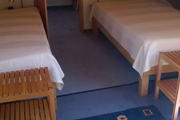 Ganze Wohnung, Schöne Ferienwohnung auf dem Lande, gehobene Ausstattung in Wolfersdorf, Hopfenland Hallertau