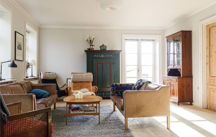 Feriehus for 12 personer med terrasse in Hasle, Bornholm