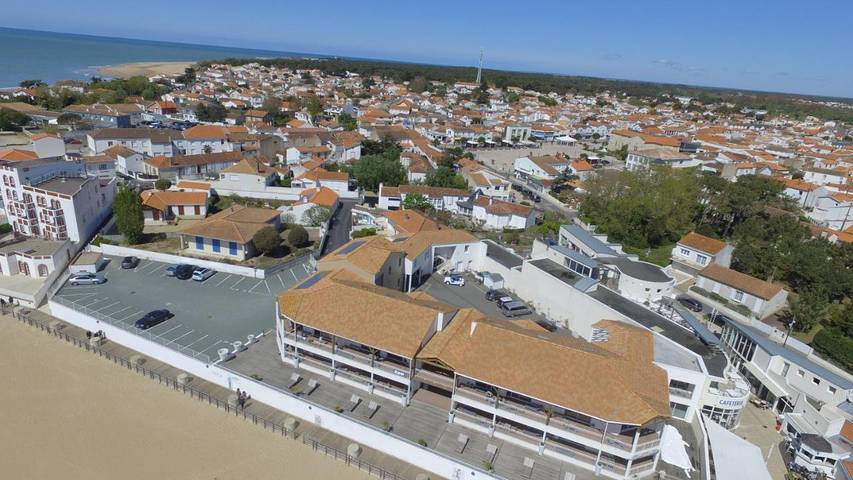 Parc de vacances pour 4 personnes, avec sauna ainsi que terrasse et vue, animaux acceptés en Vendée - 4