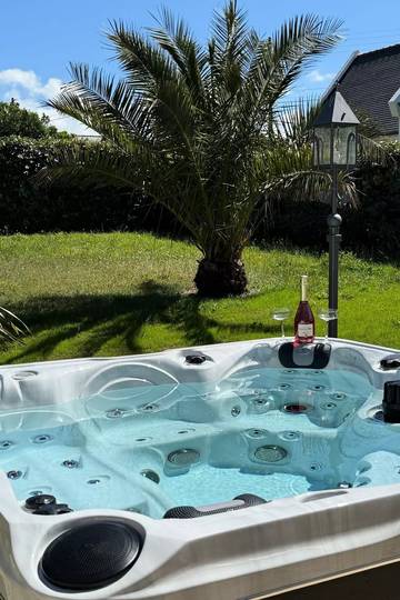 Location de vacances pour 4 personnes, avec sauna et jardin à Guissény