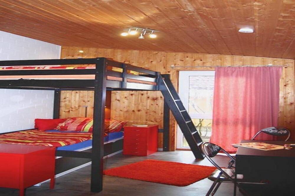 Doppelbungalow mit Terrasse im Ferienpark Mirow in Mirow, Mecklenburg-Strelitz