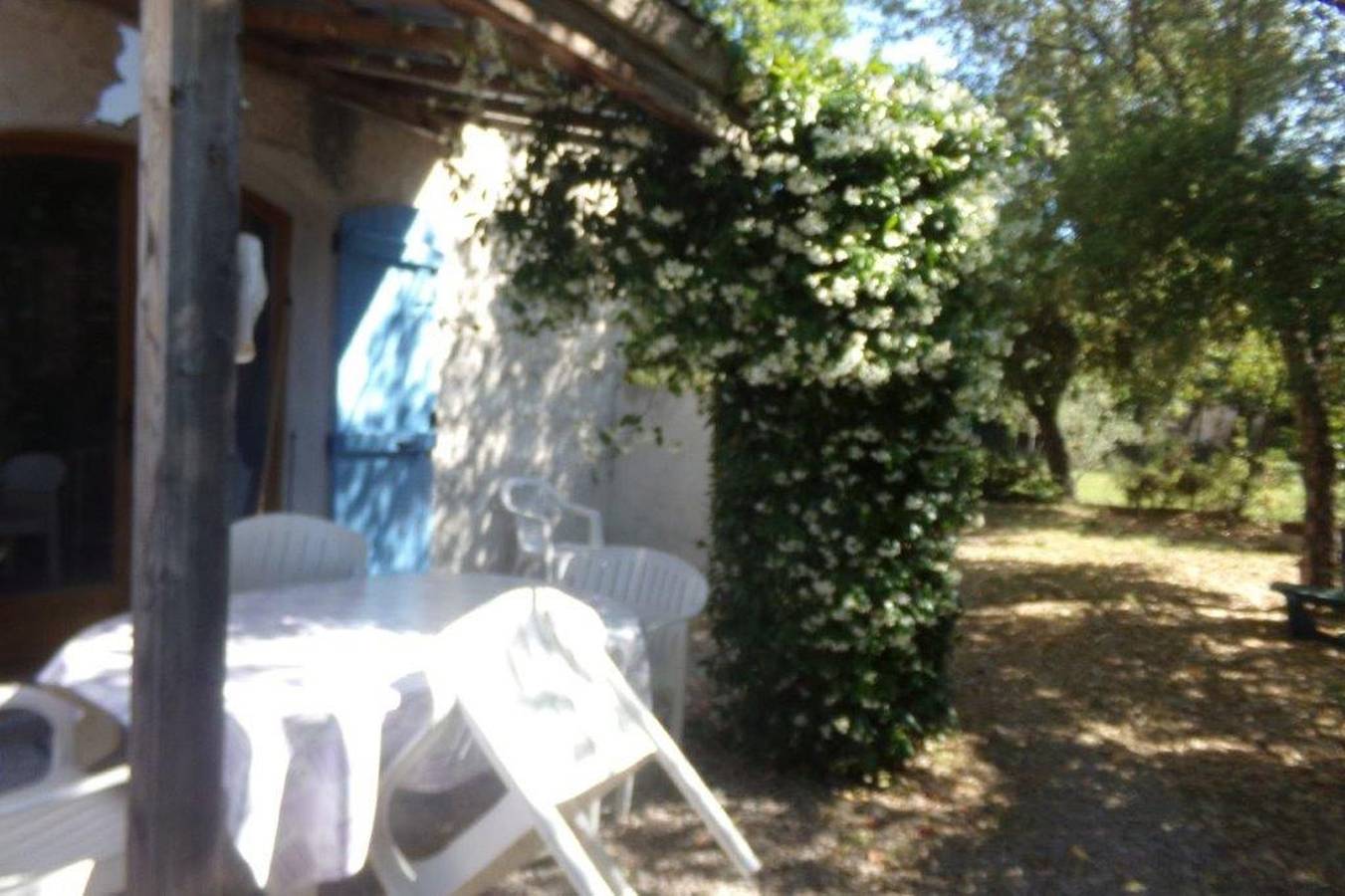 Entire apartment, Charming Apartment in Le Luc with Shared Pool, 42 m² in Le Luc, Draguignan region