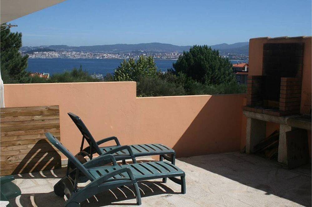 Sea view house in Cangas, Rías Baixas