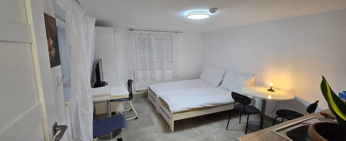 Ganze Wohnung, Vu's Home-Wohnung Garten 30m2 in Prag, Mittelböhmen