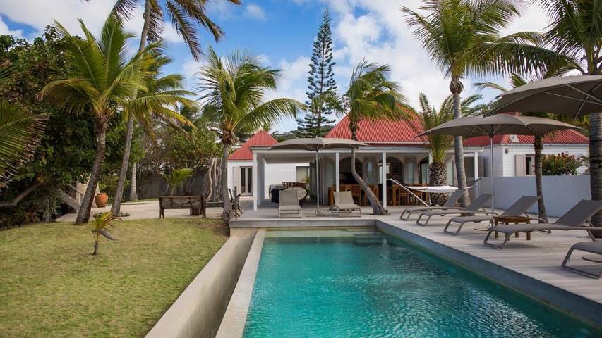 Location de vacances pour 8 personnes, avec piscine et jardin dans Plage Saint Jean - 2