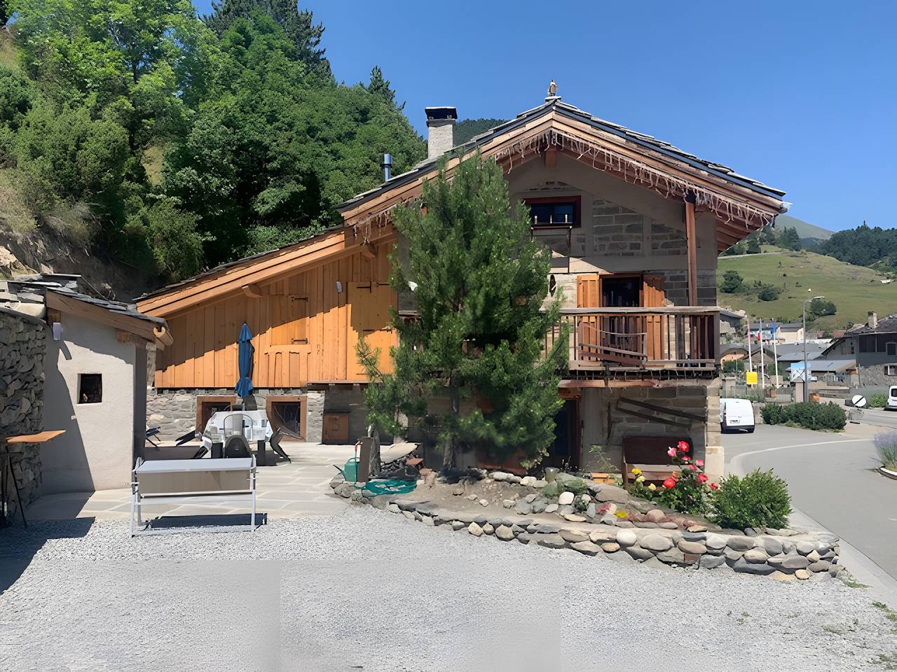 Chalet 'Saint Roch' met uitzicht op de bergen, privéterras en Wi-Fi in Termignon, Saint-Jean-de-Maurienne regio