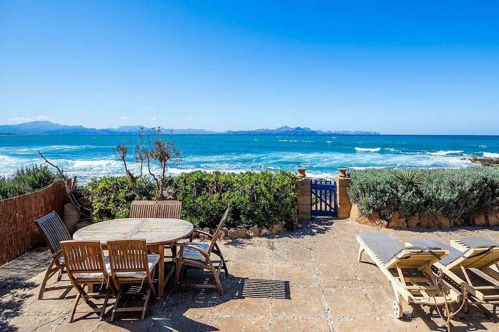 Casa de vacaciones 'Punta Llarga Mhm' con vistas al mar, Wi-Fi y aire acondicionado in Colònia de Sant Pere, Artà