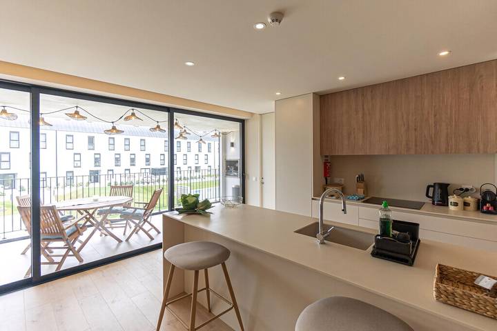 Gîte pour 6 personnes, avec Balcon ainsi que Jardin et Piscine à Apúlia - 3