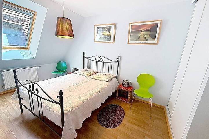 Ganze Wohnung, Charmante Wohnung mit Pool und WLAN, 2 Zimmer, Balkon und privatem Parkplatz in Strandnähe in Merville-Franceville-Plage, Caen und Umgebung