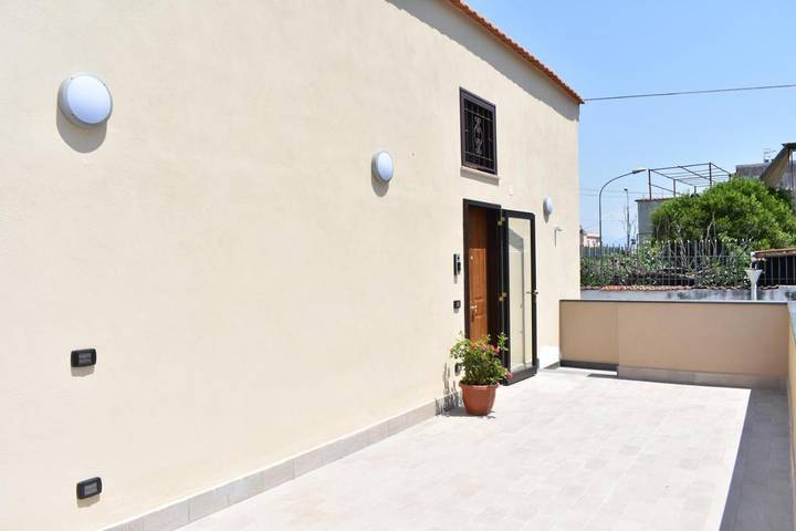Ferienhaus für 4 Personen, mit Ausblick und Garten in Pompei