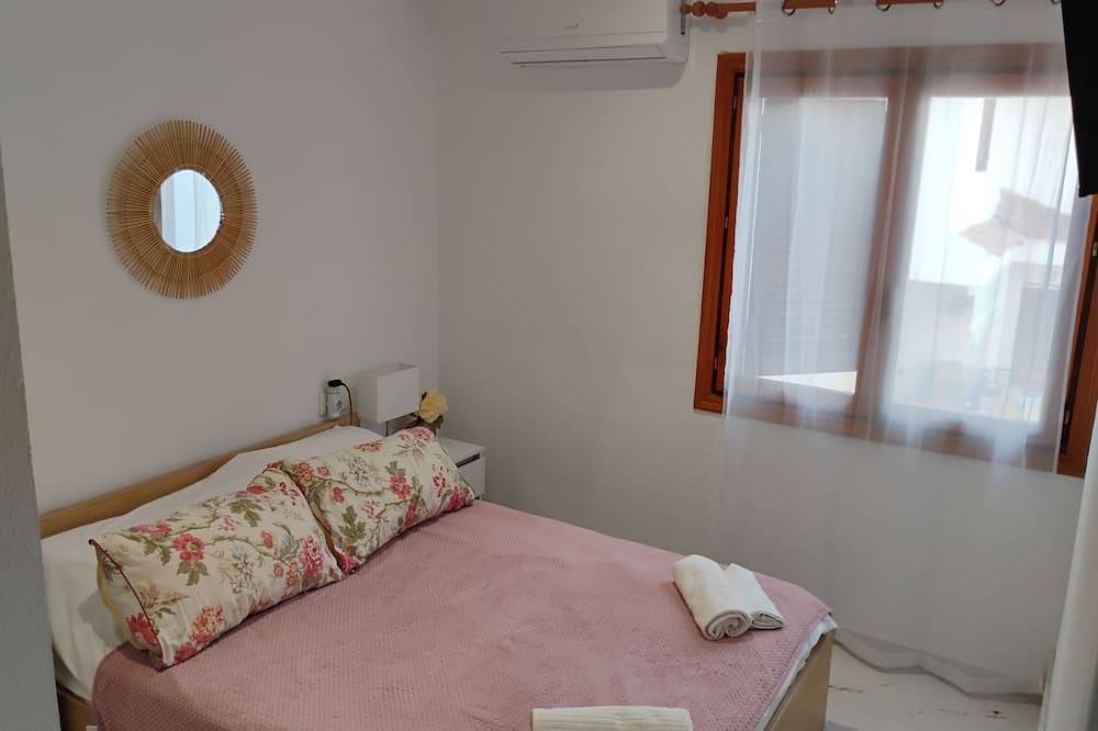 Hel leilighet, Cozy 2 bedroom apartment in a gated community with 2 pools close to the beach in Playa Flamenca, Orihuela