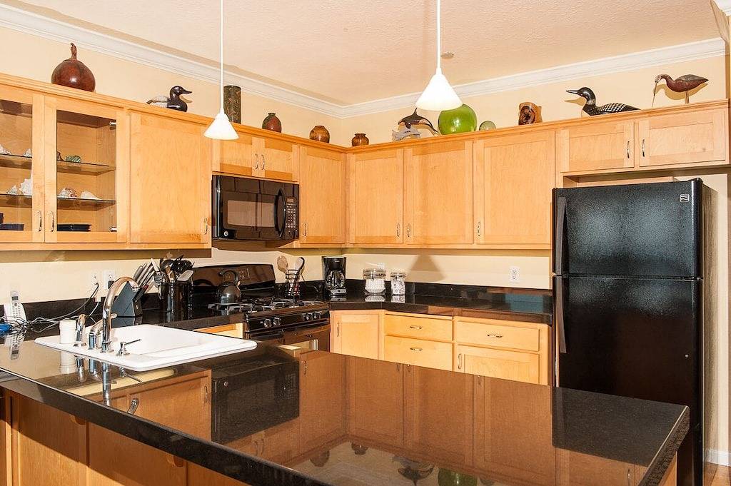 Ganze Wohnung, * Promo!* Three Bedroom Oceanfront Condo, Wlan, Hdtv, Whirlpool und Innenpool in Depoe Bay, Lincoln County (OR)