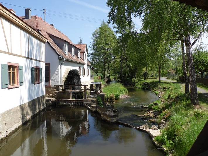 Apartamento entero, Apartamento de vacaciones para 4 personas con balcón in Eußenheim, Maindreieck
