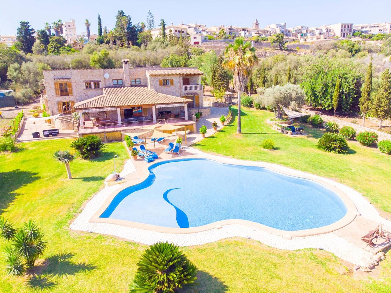 Magnífica villa con una piscina espectacular in Búger, Interior de Mallorca