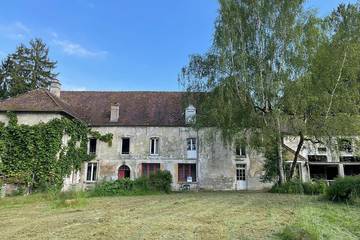 Gîte pour 15 personnes, avec jardin à Loupeigne