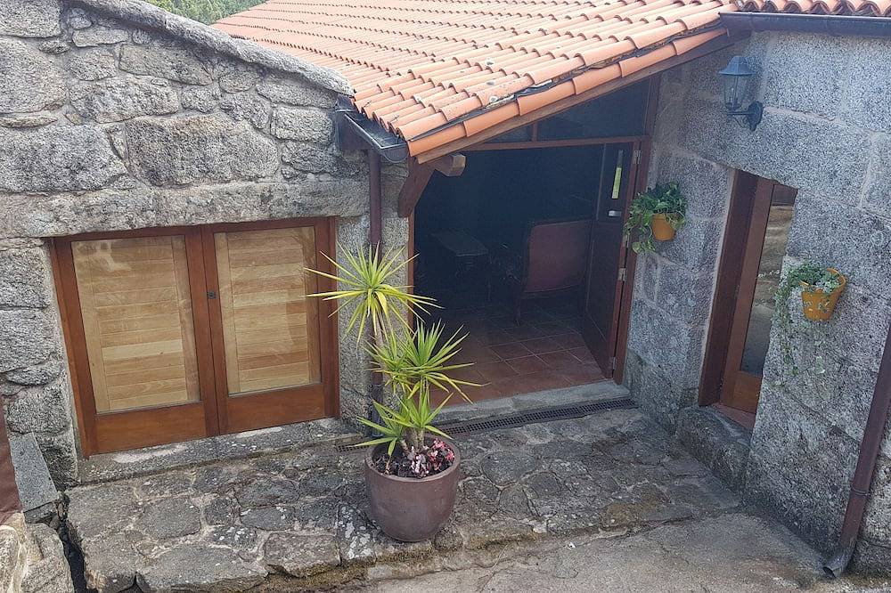 House Or Pomar Vello in Cerdedo-Cotobade, Province de Pontevedra