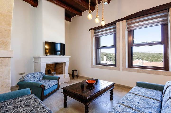 Penthe Manor House, Rustic Secret Retreat in Région de Réthymnon