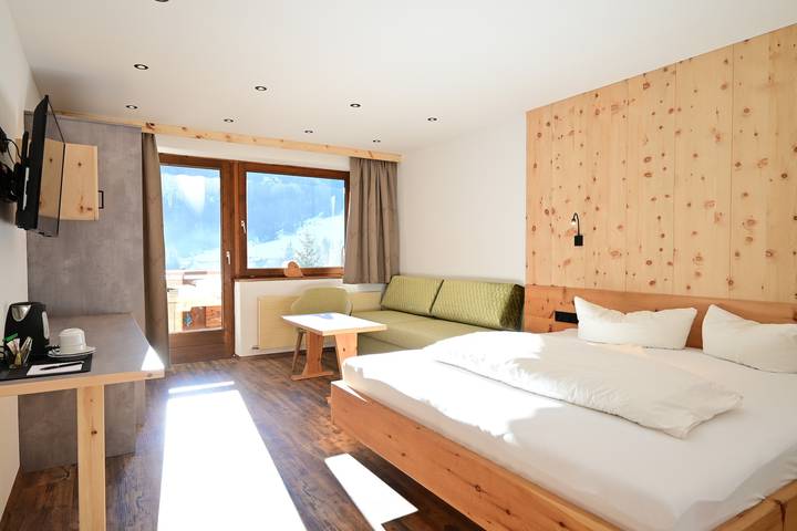 Ferienwohnung für 3 Personen, mit Balkon und Terrasse sowie Garten und Sauna in Biberwier