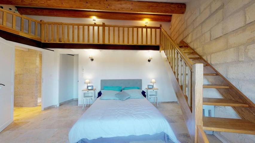 Gîte pour 4 personnes, avec vue et jardin à Vallabrègues - 2